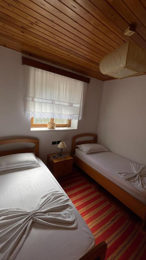 Ana Rest House Hostel بيرات المظهر الخارجي الصورة