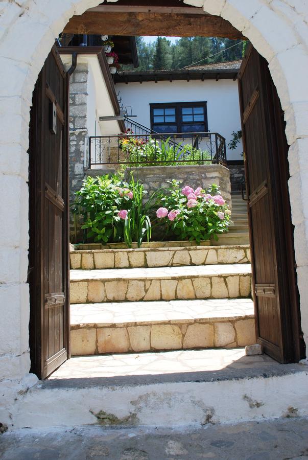 Ana Rest House Hostel بيرات المظهر الخارجي الصورة